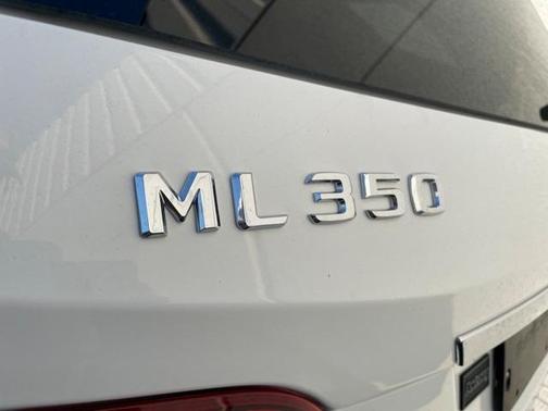 Photo 6 of 6 of 2015 Mercedes-Benz M-Class ML 350 4MATIC