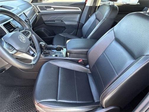 2022 Volkswagen Atlas 2.0T SE w/Technology