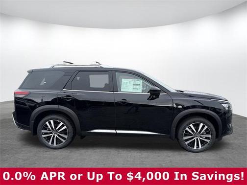 2025 Nissan Pathfinder Platinum FWD