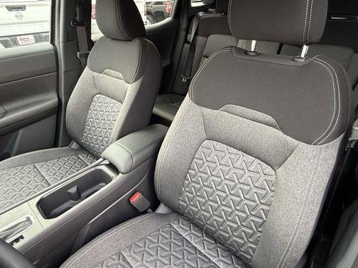 Gun Metallic 2026 Nissan Kicks SV