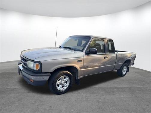 1996 Mazda B3000 SE
