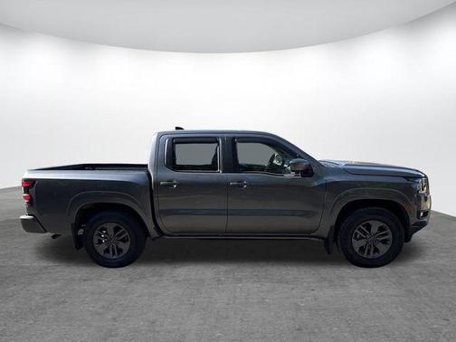 Gun Metallic 2025 Nissan Frontier SV