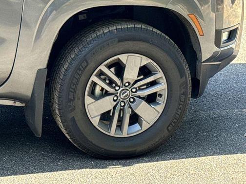 Gun Metallic 2025 Nissan Frontier SV