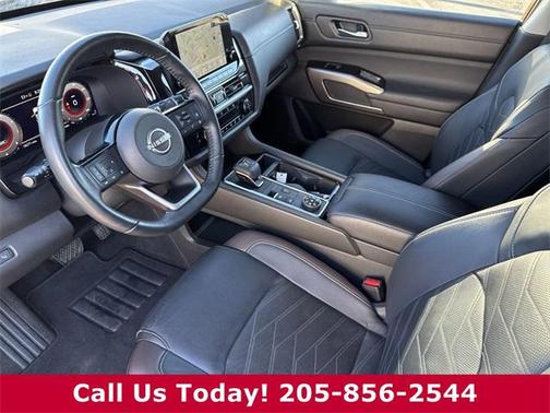 2022 Nissan Pathfinder Platinum 4WD