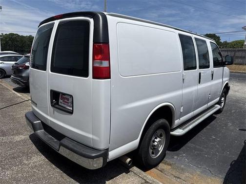 2023 Chevrolet Express 2500 RWD 2500 Regular Wheelbase WT