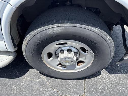 2023 Chevrolet Express 2500 RWD 2500 Regular Wheelbase WT