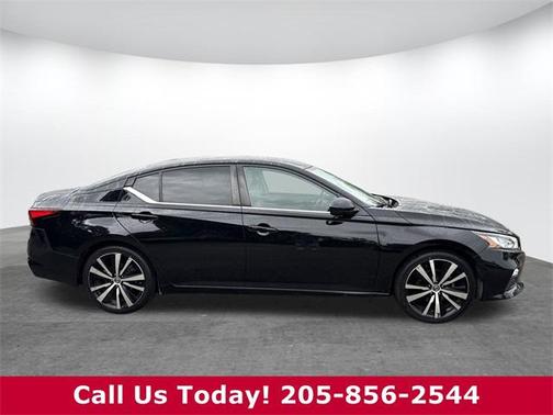 2020 Nissan Altima SR FWD