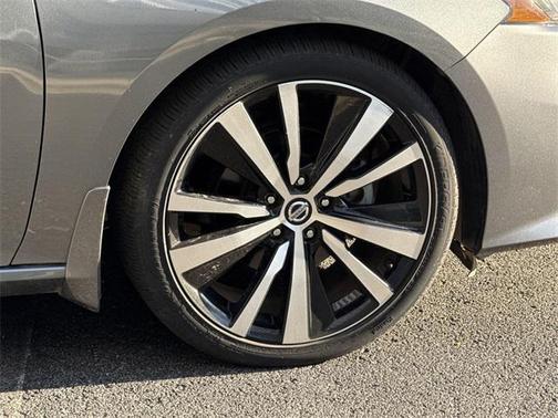 2019 Nissan Altima 2.0 Platinum