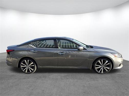 2019 Nissan Altima 2.0 Platinum