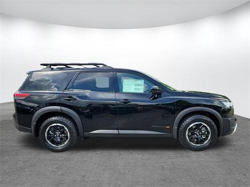 2025 Nissan Pathfinder Rock Creek 4WD