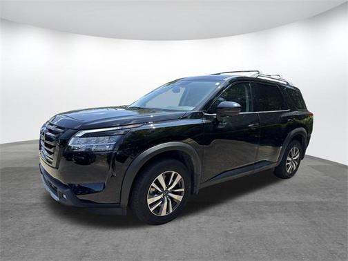 2024 Nissan Pathfinder SL FWD