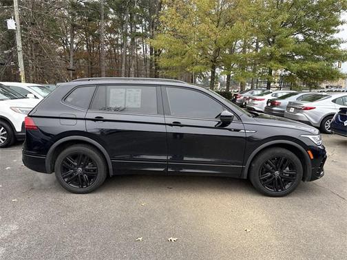 2022 Volkswagen Tiguan 2.0T SE R-Line Black