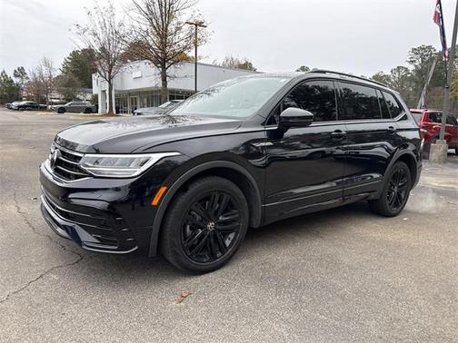 2022 Volkswagen Tiguan 2.0T SE R-Line Black