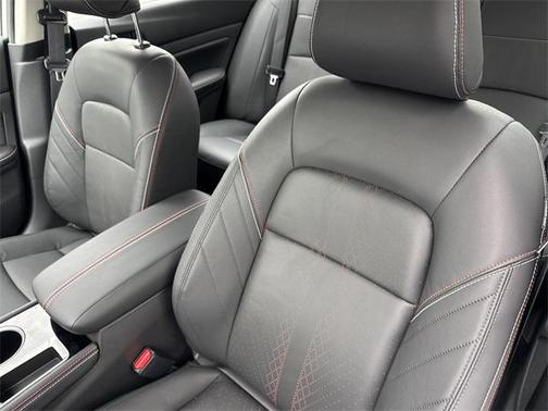 2025 Nissan Altima SR FWD