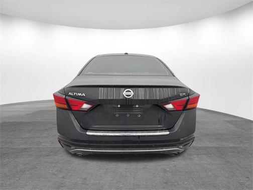 2021 Nissan Altima SR FWD