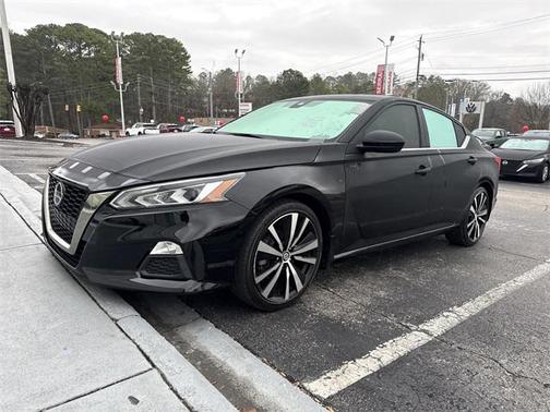 2021 Nissan Altima SR FWD