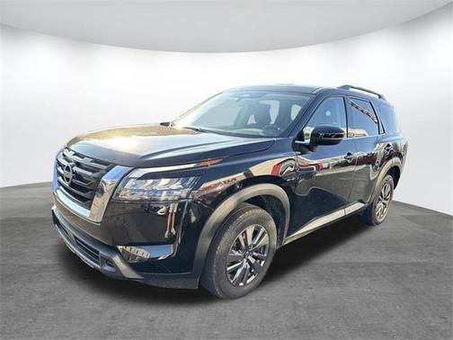 2025 Nissan Pathfinder SV 4WD