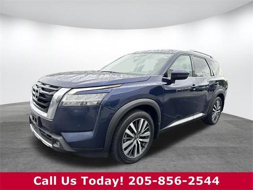 2022 Nissan Pathfinder Platinum 2WD