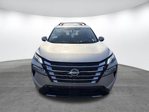 Champagne Silve 2026 Nissan Rogue Platinum