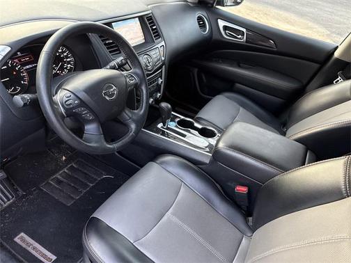 2020 Nissan Pathfinder SL 2WD