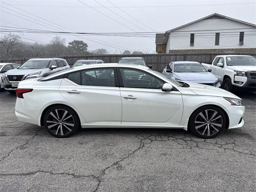 2019 Nissan Altima 2.0 Platinum