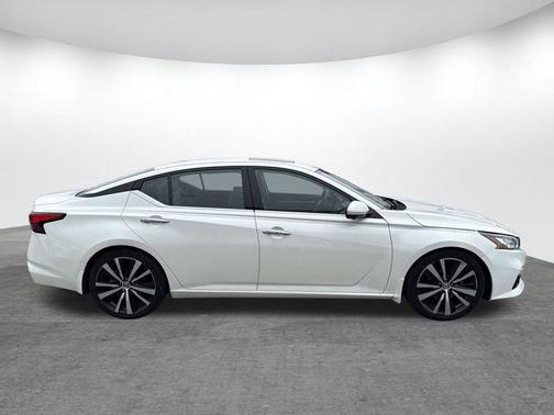 2019 Nissan Altima 2.0 Platinum