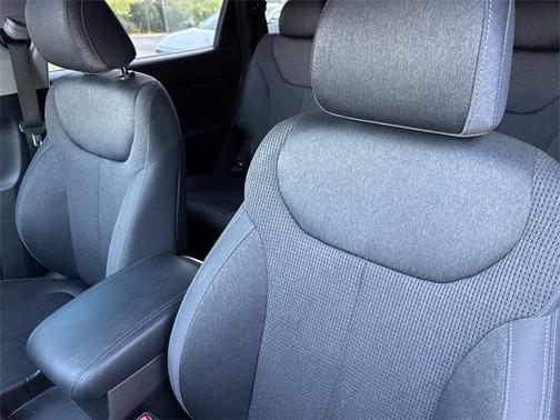 2019 Hyundai SANTA FE SE 2.4
