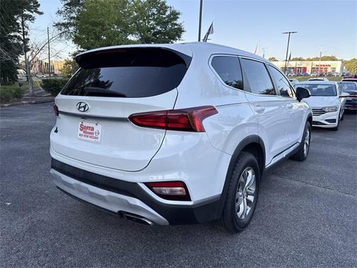 2019 Hyundai SANTA FE SE 2.4