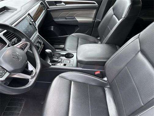2021 Volkswagen Atlas 3.6L SE w/Technology