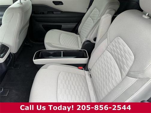2024 Nissan Pathfinder SV FWD