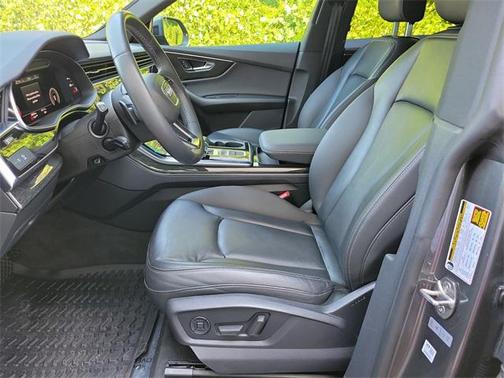 2021 Audi Q8 55 Premium