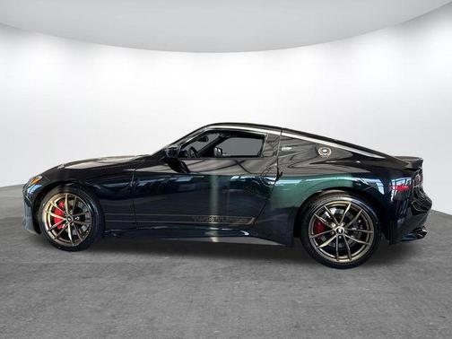 Dark Bluish Green Metallic 2026 Nissan Z performance