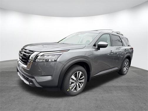 2025 Nissan Pathfinder SL FWD