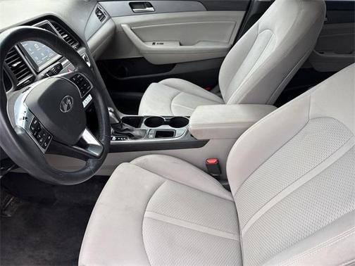 2018 Hyundai SONATA SEL