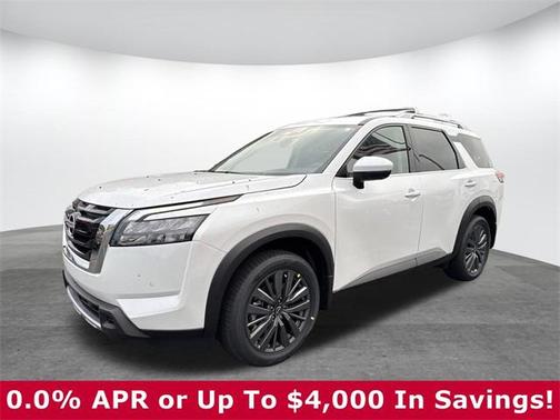 2025 Nissan Pathfinder SL FWD