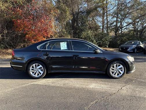 2018 Volkswagen Passat 2.0T SE