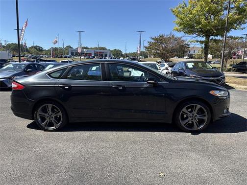 2013 Ford Fusion SE