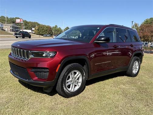 2023 Jeep Grand Cherokee Laredo