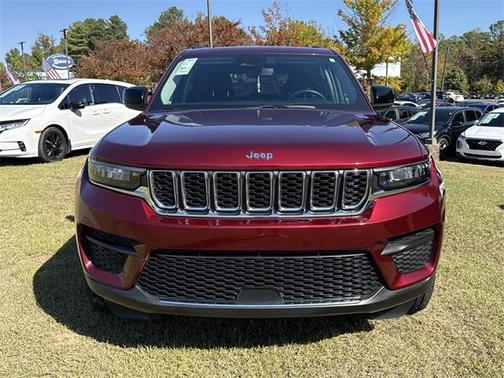 2023 Jeep Grand Cherokee Laredo