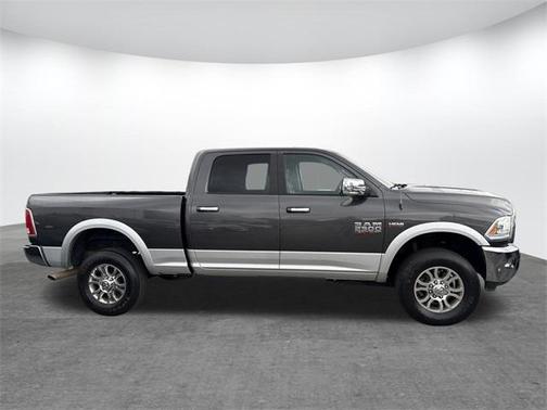2018 RAM 2500 Laramie Crew Cab 4x4 6'4' Box