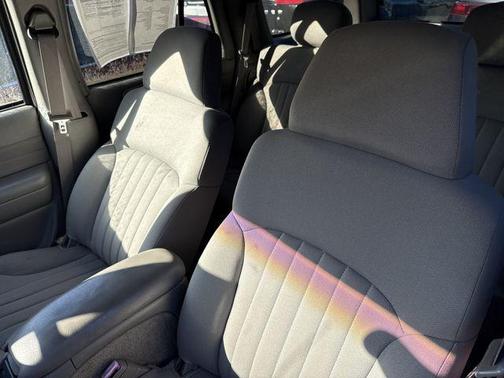 2003 Chevrolet Blazer LS