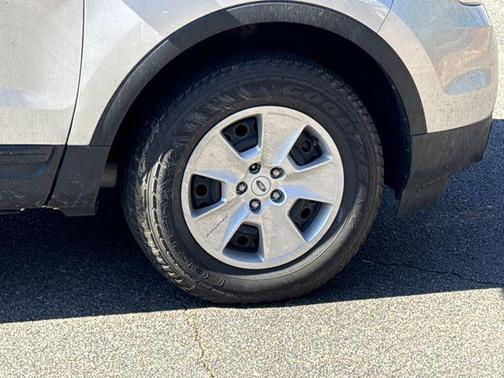 2013 Ford Explorer Base