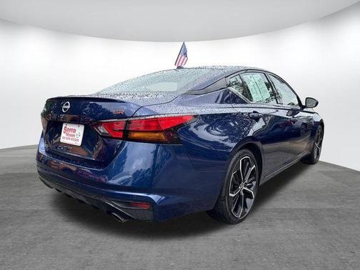 Deep Blue Pearl 2024 Nissan Altima 2.5 SR