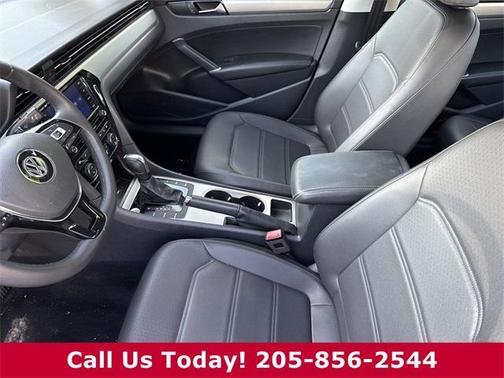 2022 Volkswagen Passat 2.0T SE