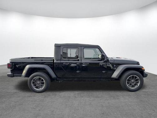 Black Clearcoat 2021 Jeep Gladiator Sport
