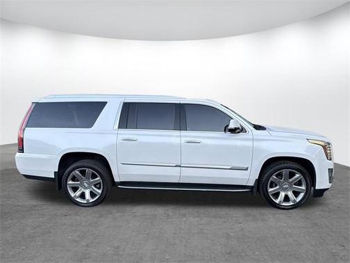 2016 Cadillac Escalade ESV Luxury