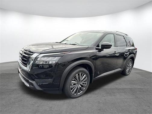 2025 Nissan Pathfinder SL FWD