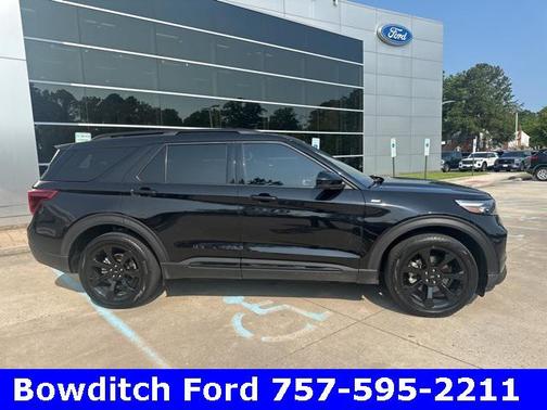 2022 Ford Explorer ST-Line