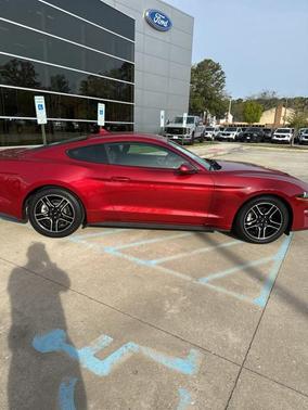 2020 Ford Mustang EcoBoost