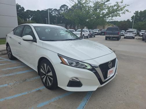2021 Nissan Altima 2.5 SV